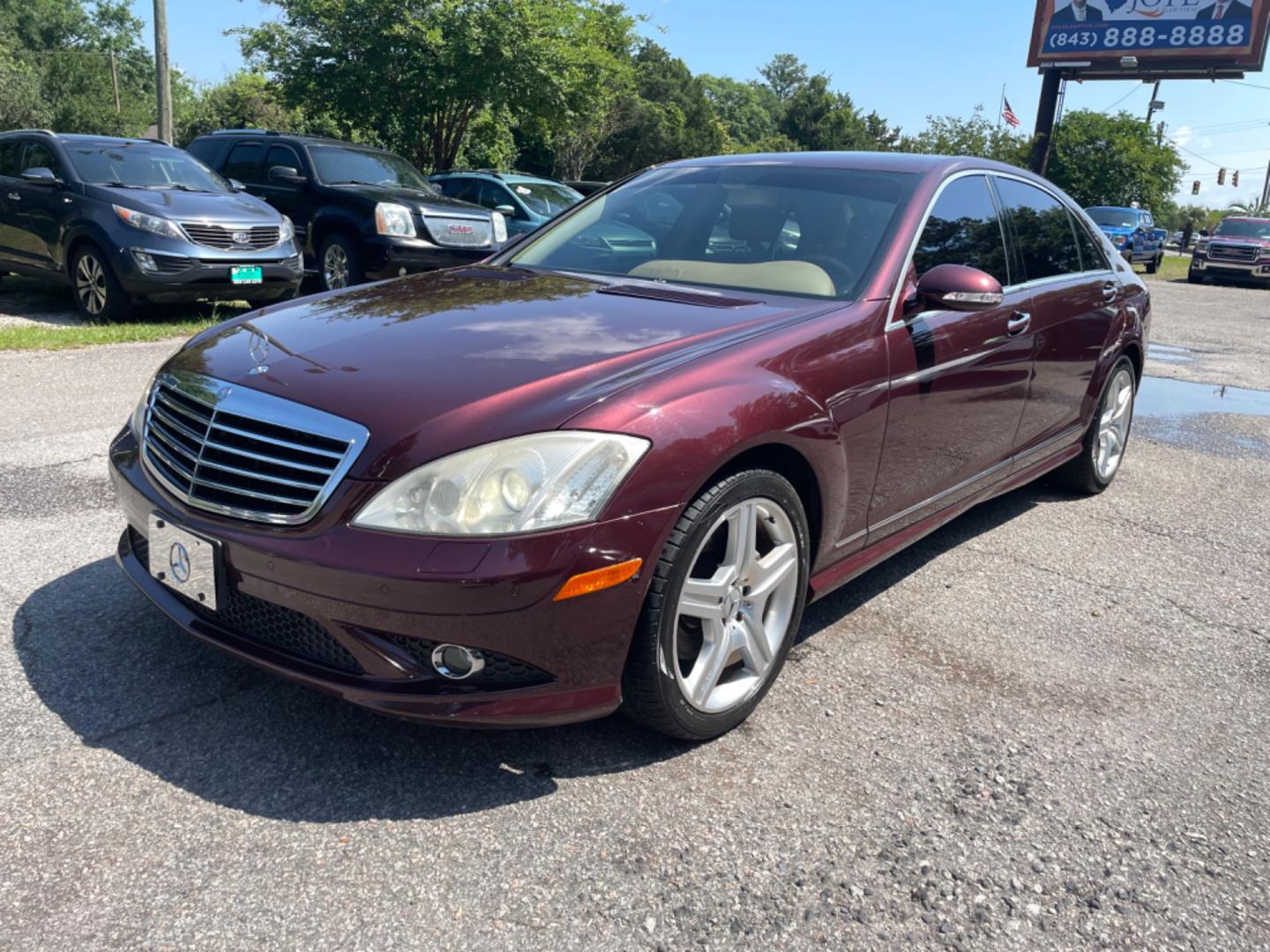 2008 RED MERCEDES-BENZ S-CLASS S 550 (WDDNG71X18A) with an 5.5L engine, Automatic transmission, located at 5103 Dorchester Rd., Charleston, SC, 29418-5607, (843) 767-1122, 36.245171, -115.228050 - Photo#2